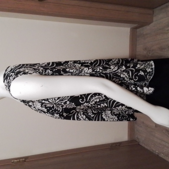 Roz & Ali NWOT cream and black top, size 1X - Picture 4 of 9